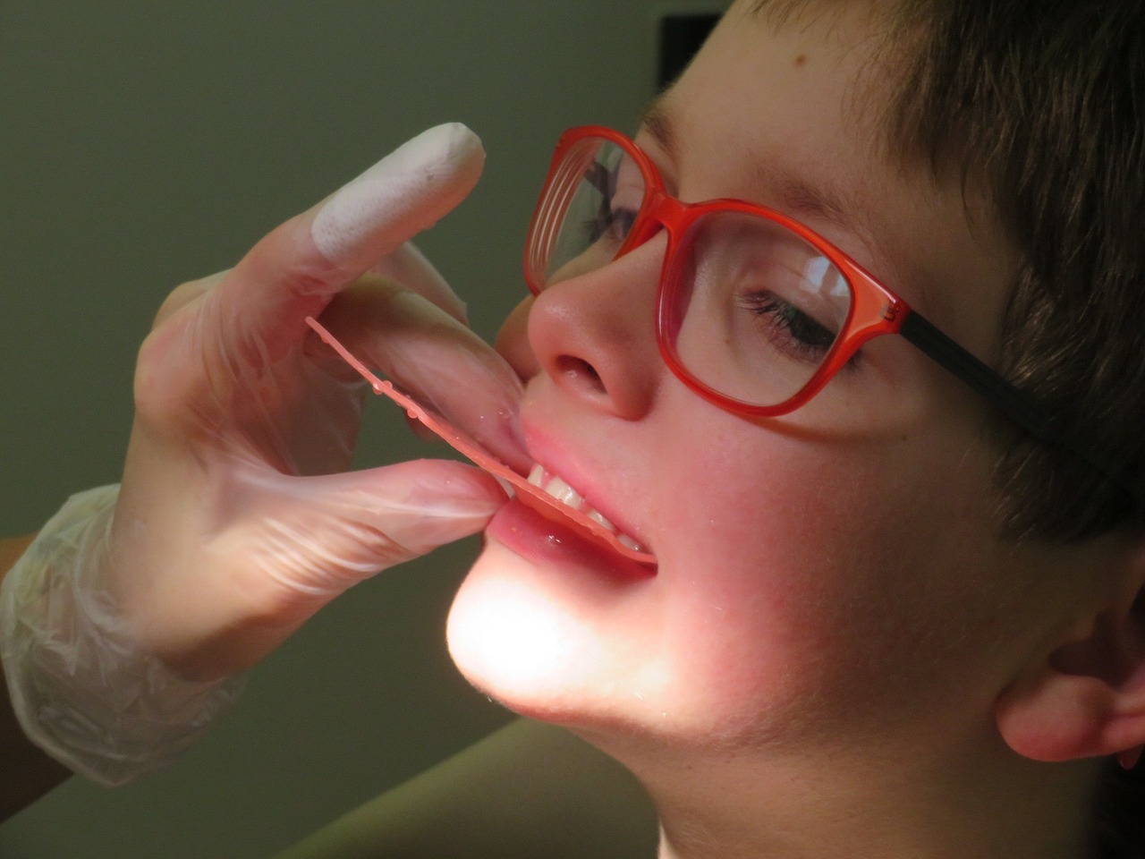 child, dentist, teeth